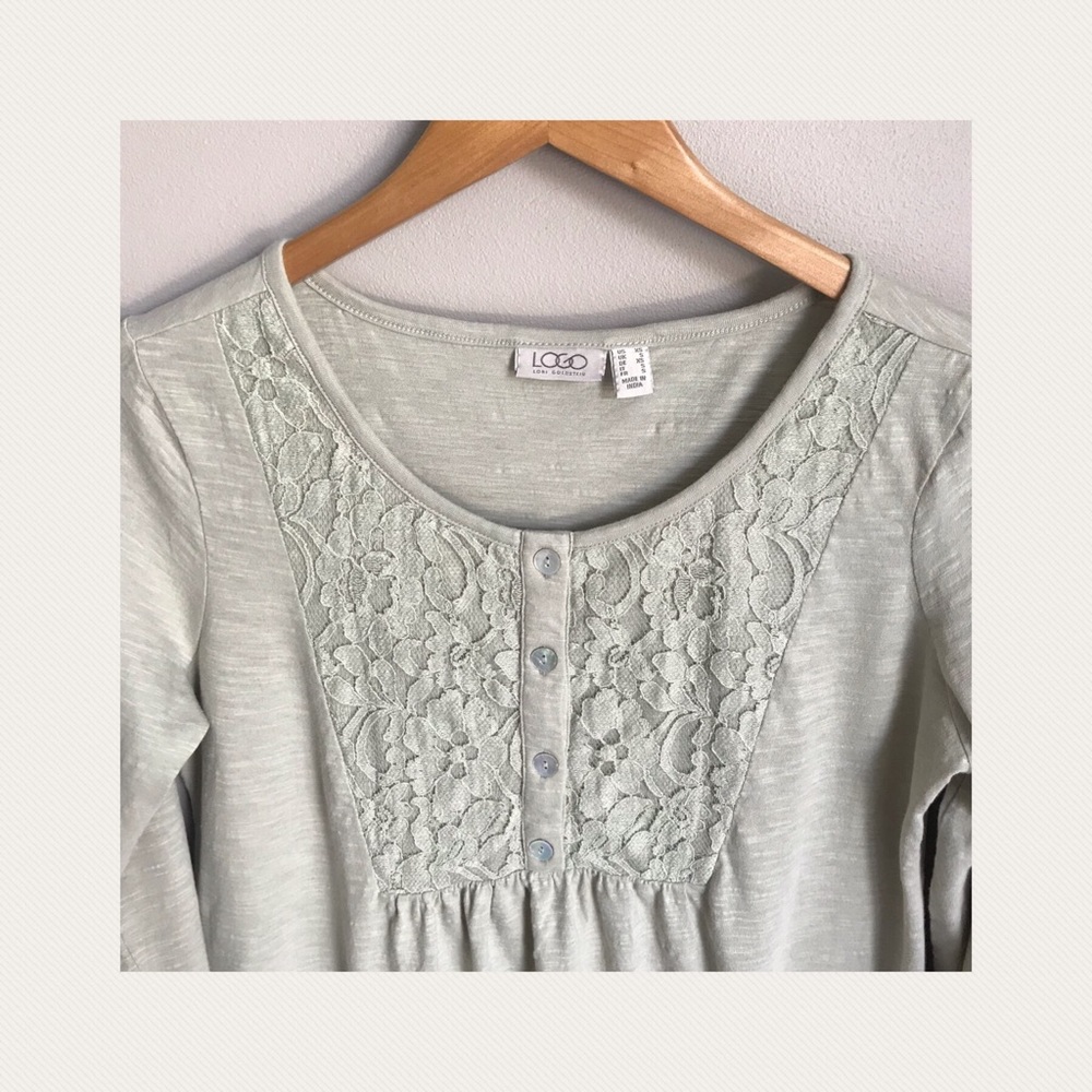 🧵LOGO by Lori Goldstein | Chartreuse Top - Picture 4 of 6